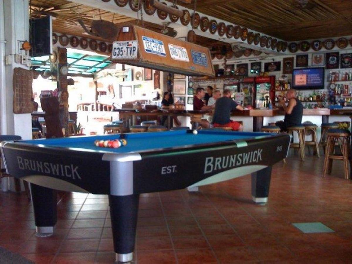 Harleys Hotel Olongapo Dış mekan fotoğraf